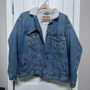 &Denim size L Sherpa lined Jean jacket